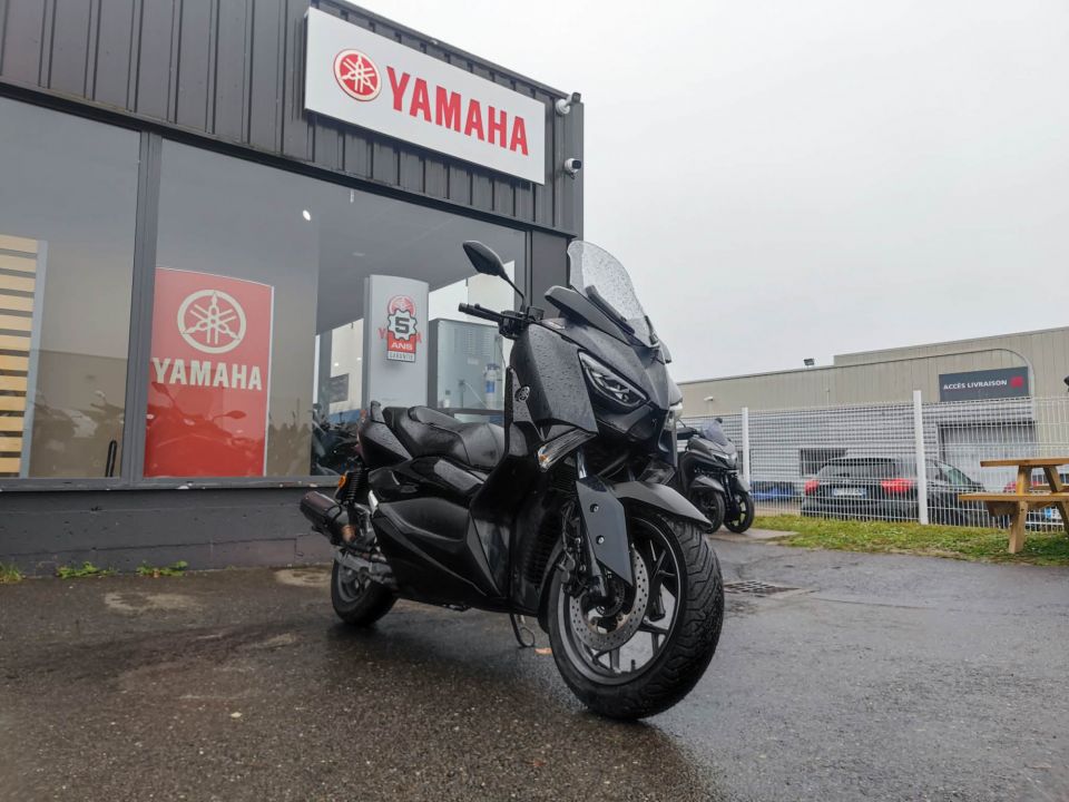 YAMAHA XMAX 125 TECH MAX 0