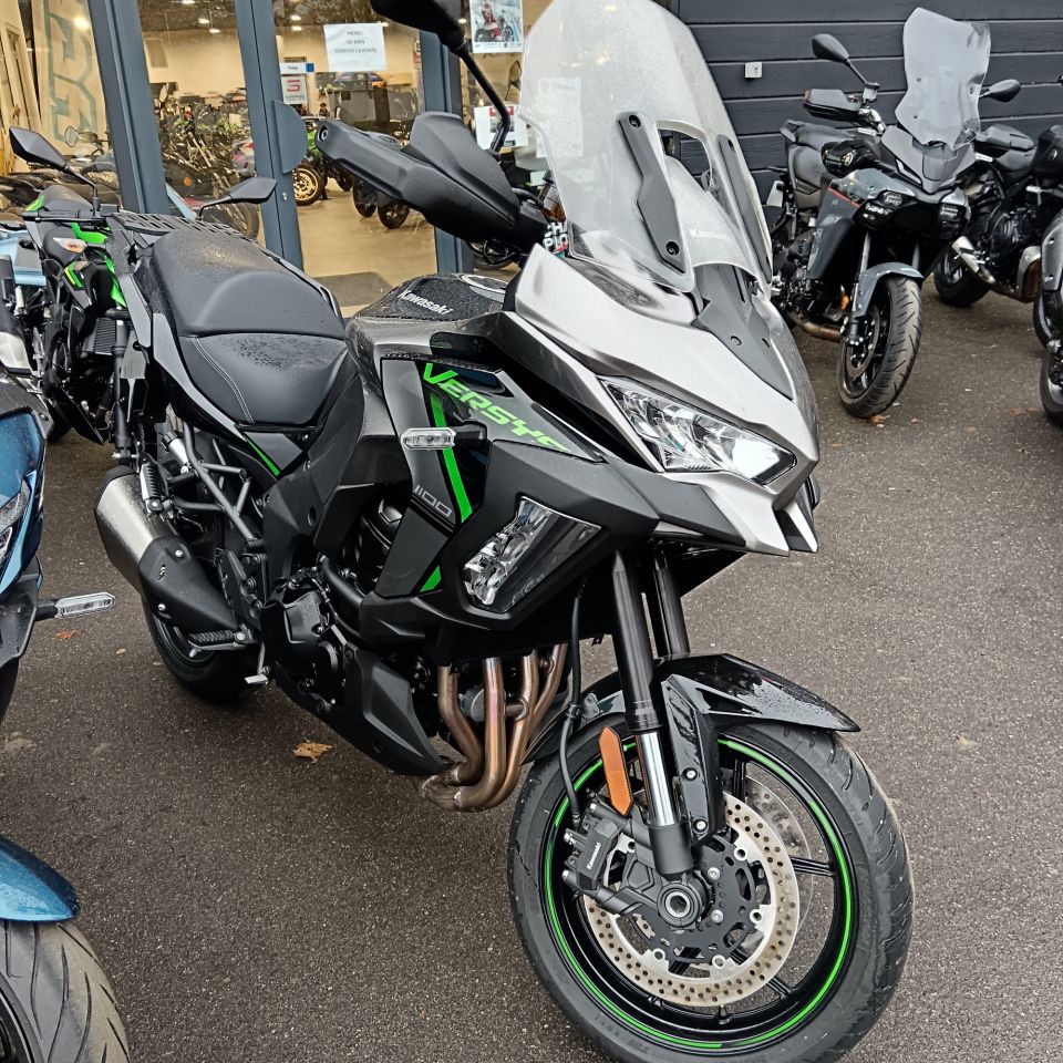 KAWASAKI Versys 1100 0