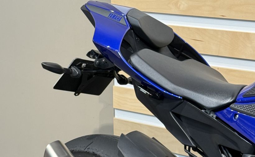 YAMAHA YZF 1000 R1 1