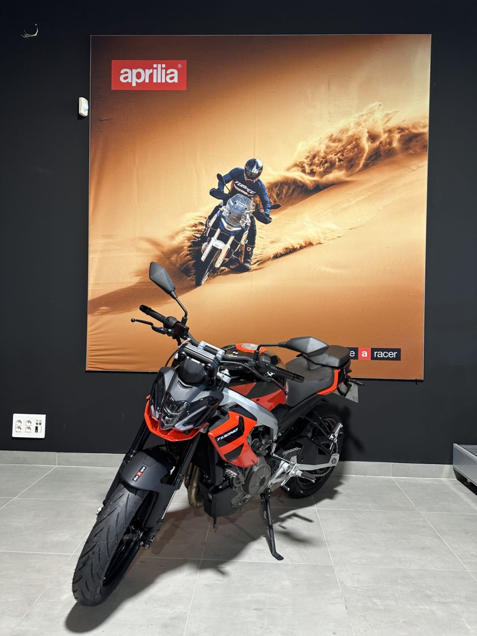 APRILIA TUONO 457 26