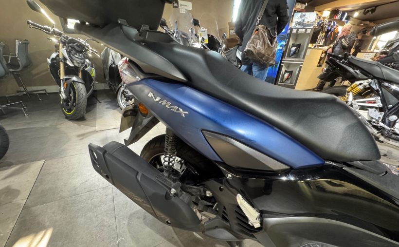 YAMAHA NMAX 125 4