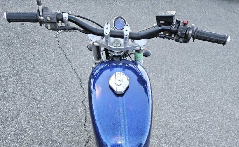 SUZUKI DR 750 5