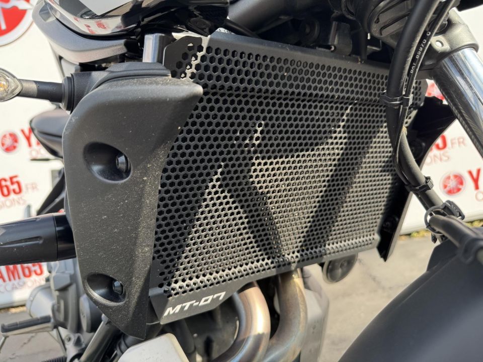 YAMAHA MT-07 35KW 22