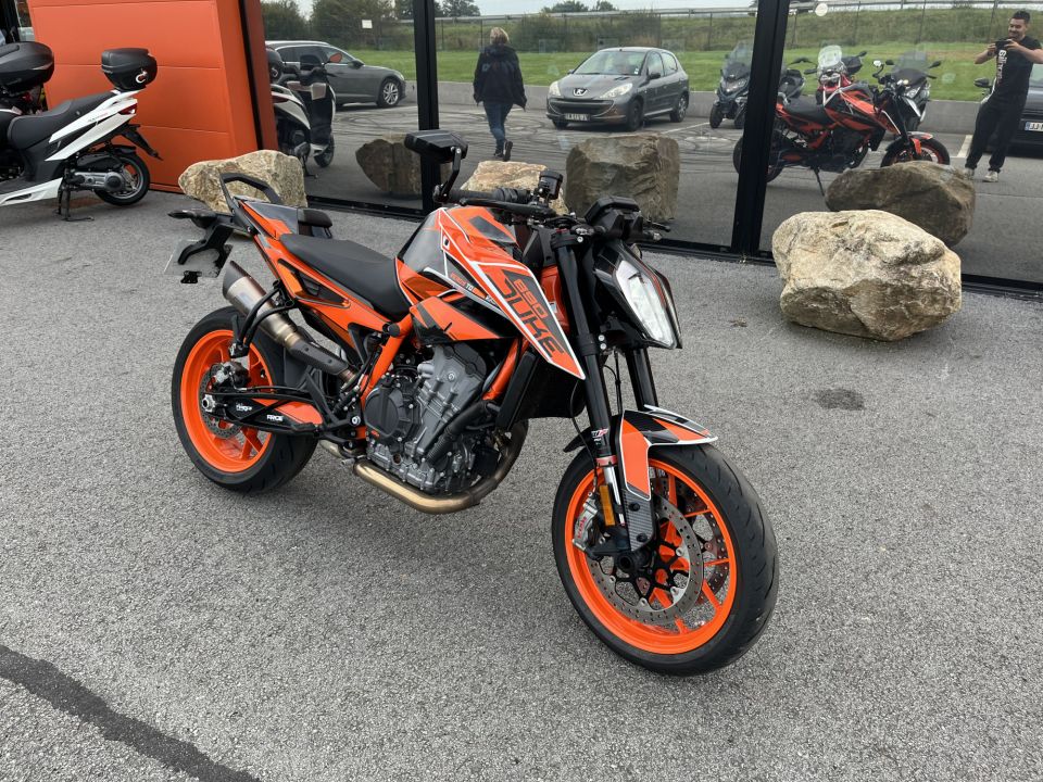 KTM 890 DUKE 5