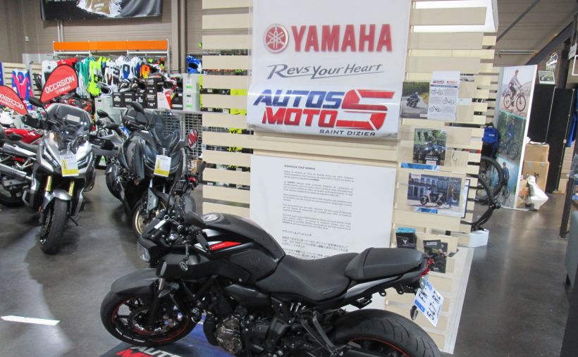 YAMAHA 700  MT 07 (permis A2) 3