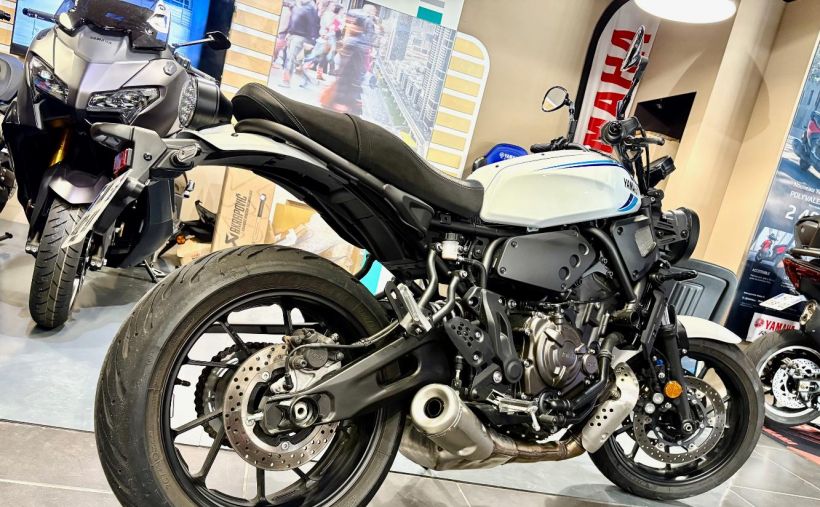 YAMAHA XSR 700 3