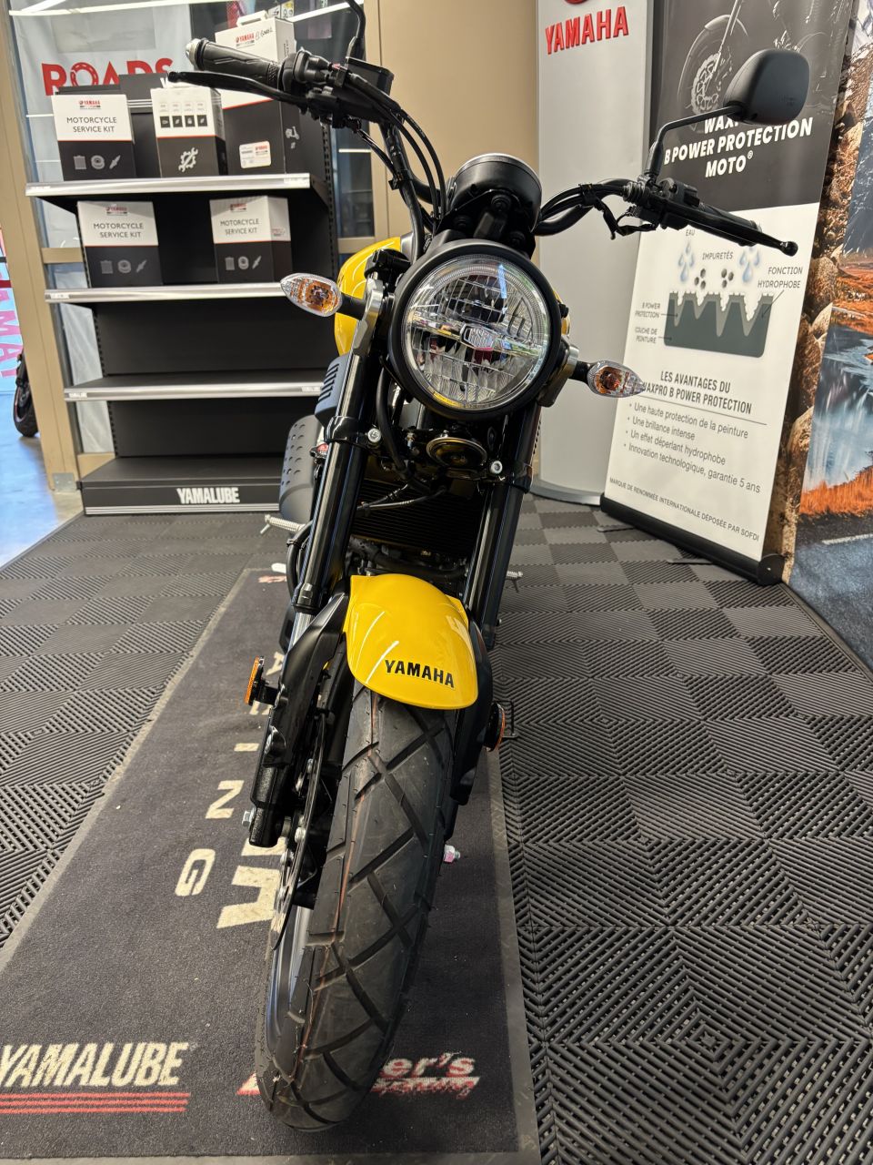 YAMAHA XSR 125 3