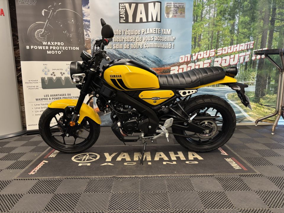 YAMAHA XSR 125 5