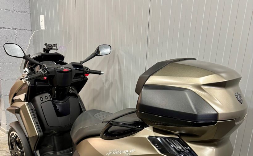 PEUGEOT METROPOLIS 400 SW 15