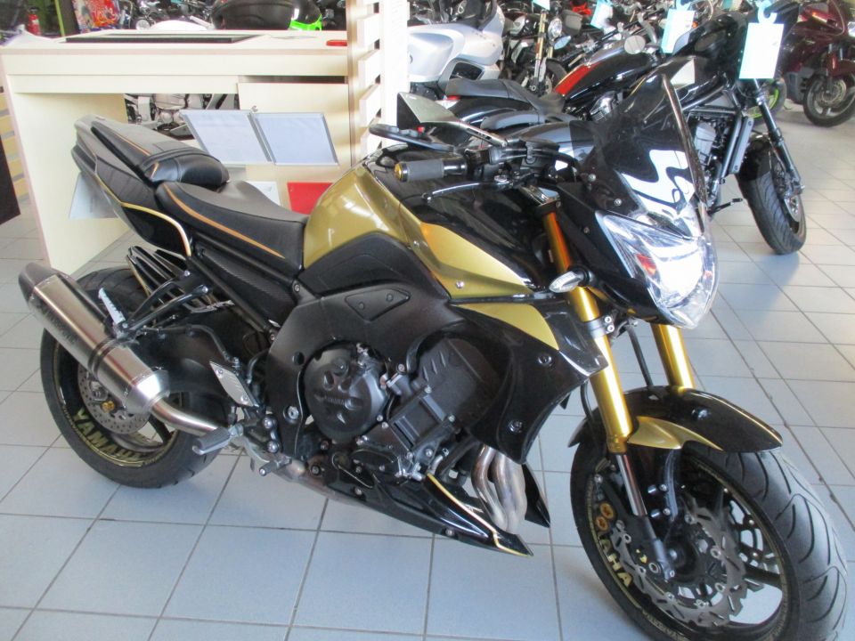YAMAHA FZ8 N SPR 0