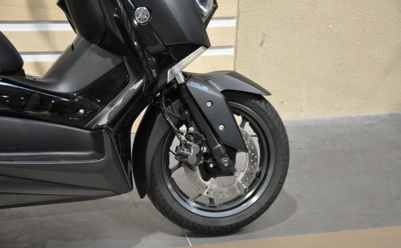 YAMAHA X-MAX 125 IRON MAX 1