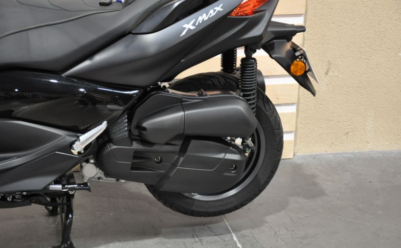 YAMAHA X-MAX 125 IRON MAX 7