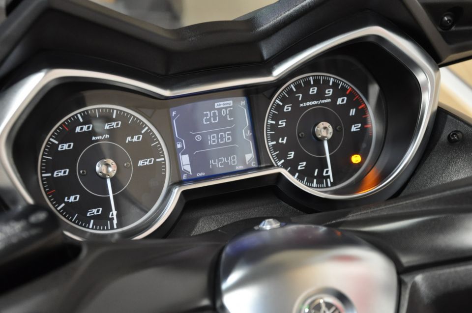 YAMAHA X-MAX 125 IRON MAX 13