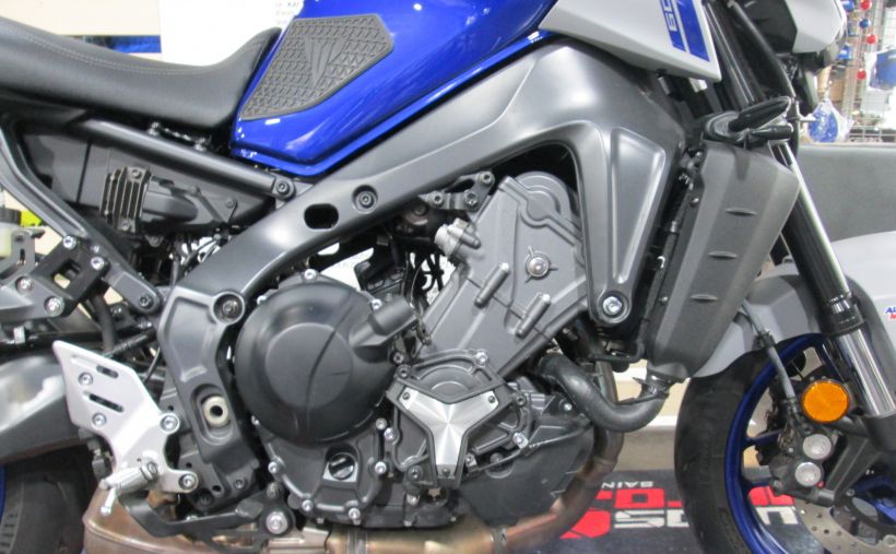 YAMAHA MT 09 2