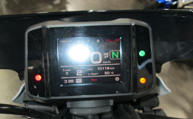 YAMAHA MT 09 4