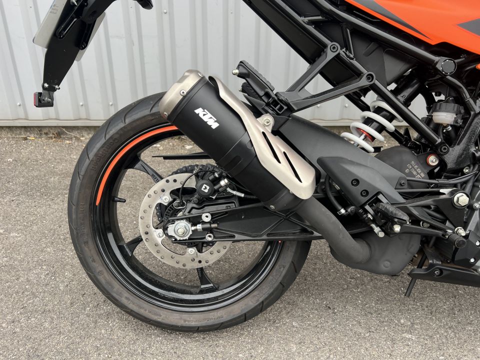 KTM RC 390 ABS 12