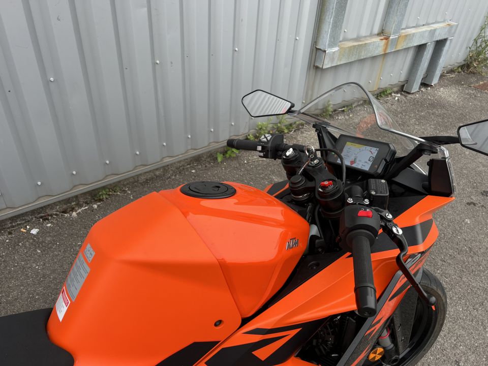 KTM RC 390 ABS 28