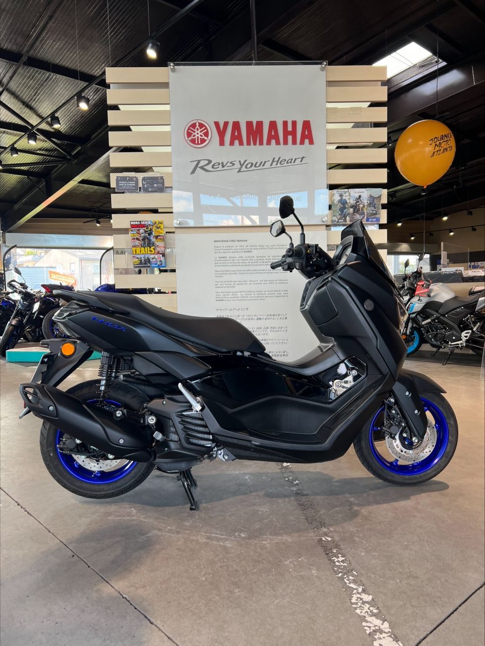YAMAHA NMAX 125 4