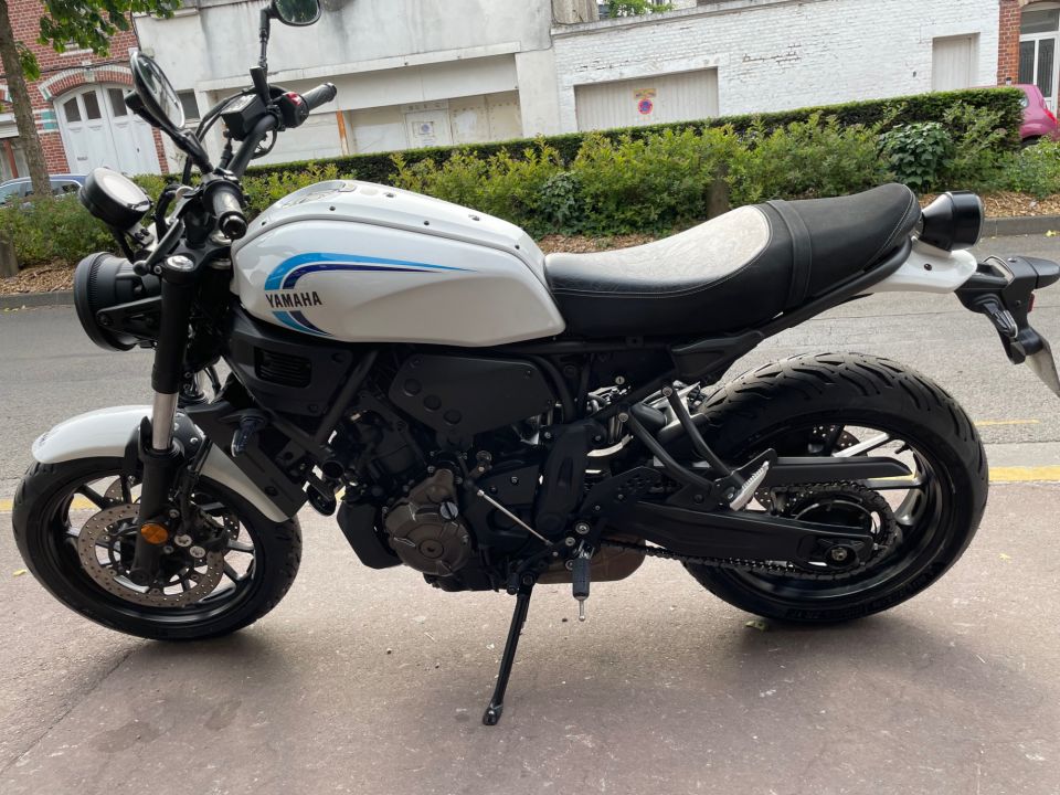 YAMAHA XSR 700 3