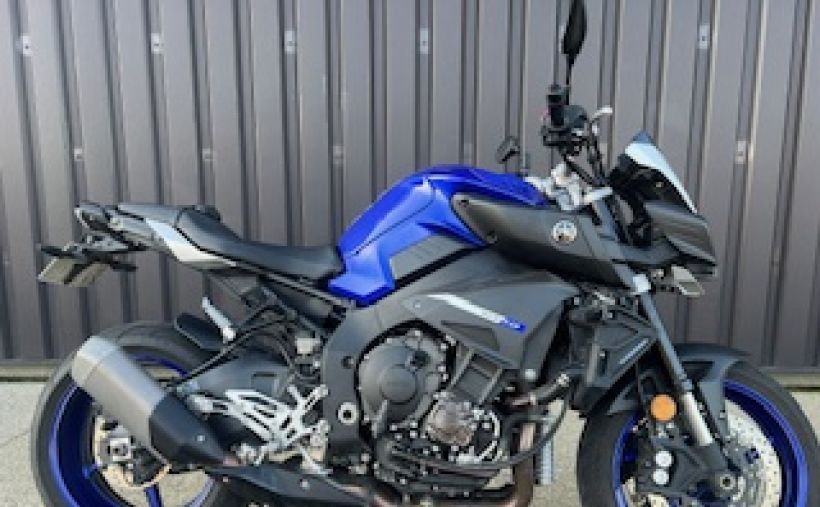 YAMAHA MT-10 0