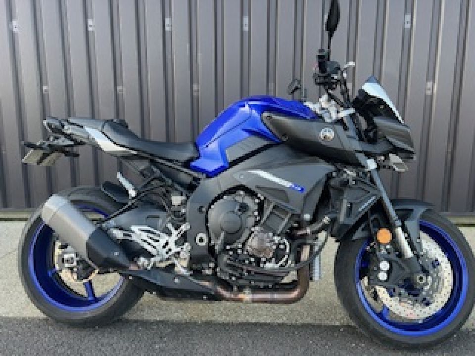 YAMAHA MT-10 0