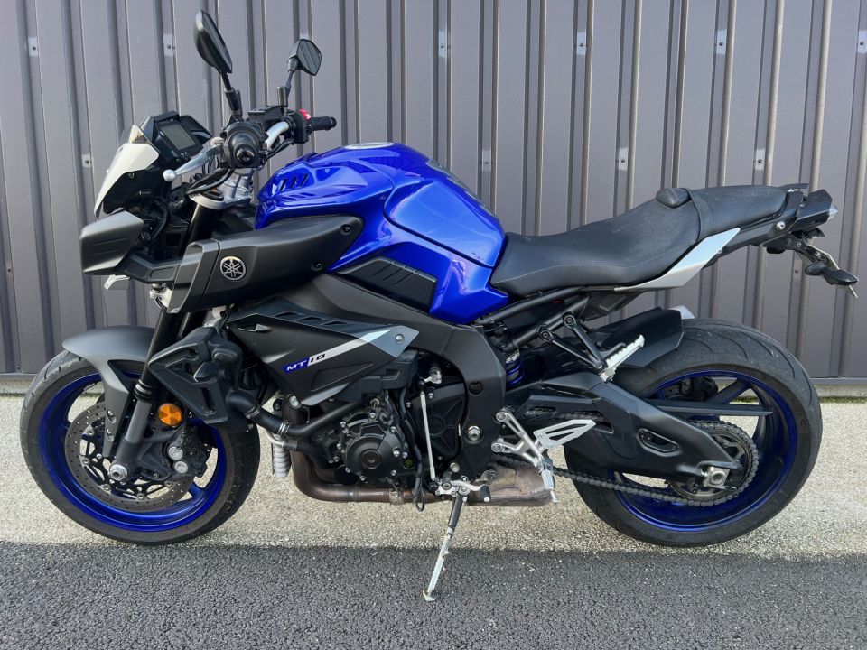 YAMAHA MT-10 2