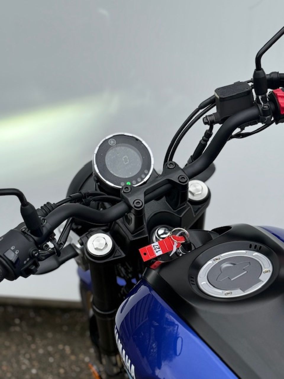YAMAHA XSR 125 7