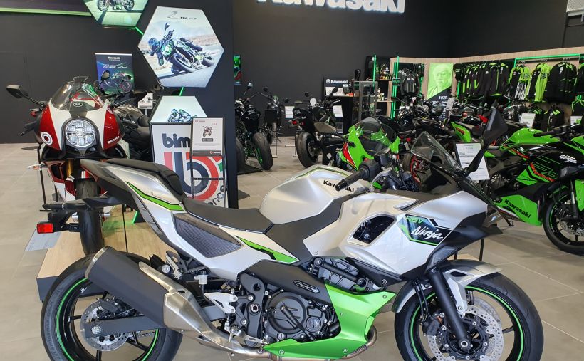 KAWASAKI Ninja 7 Hybrid 0