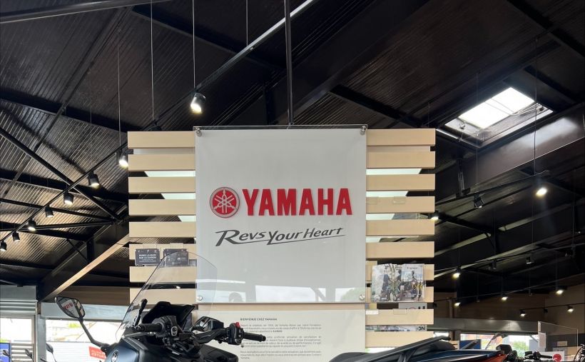 YAMAHA XP T-MAX 560 3