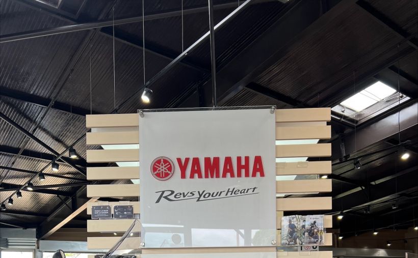 YAMAHA XP T-MAX 560 2
