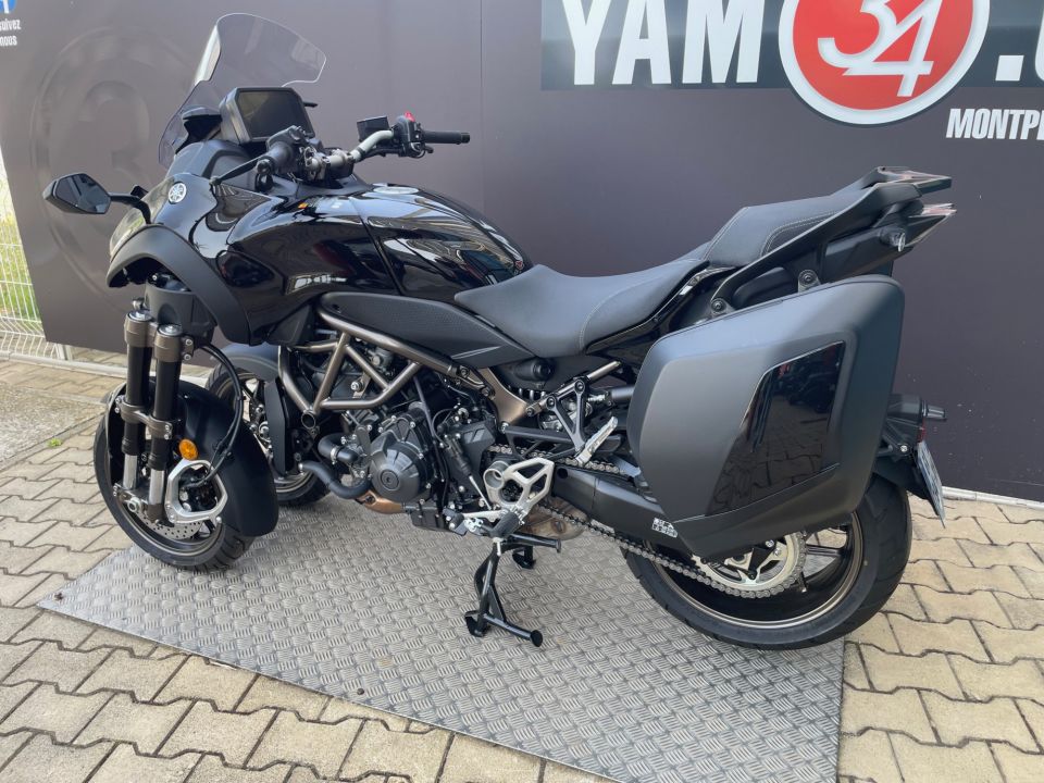 YAMAHA NIKEN 850 GT 6