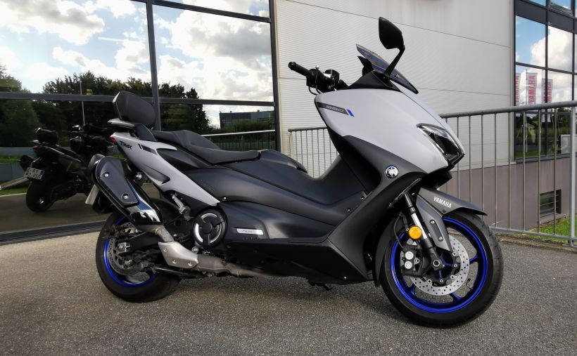 YAMAHA XP T-MAX 560 3