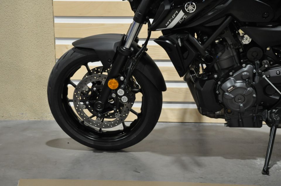YAMAHA MT-07 (47.5CV) 11