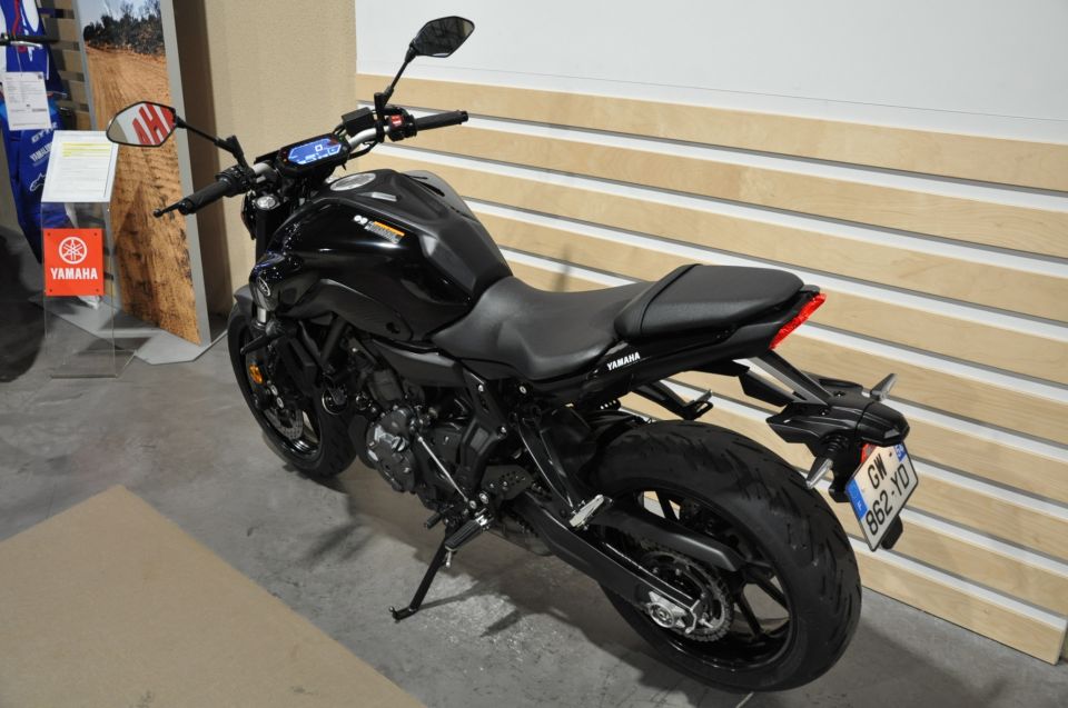 YAMAHA MT-07 (47.5CV) 13