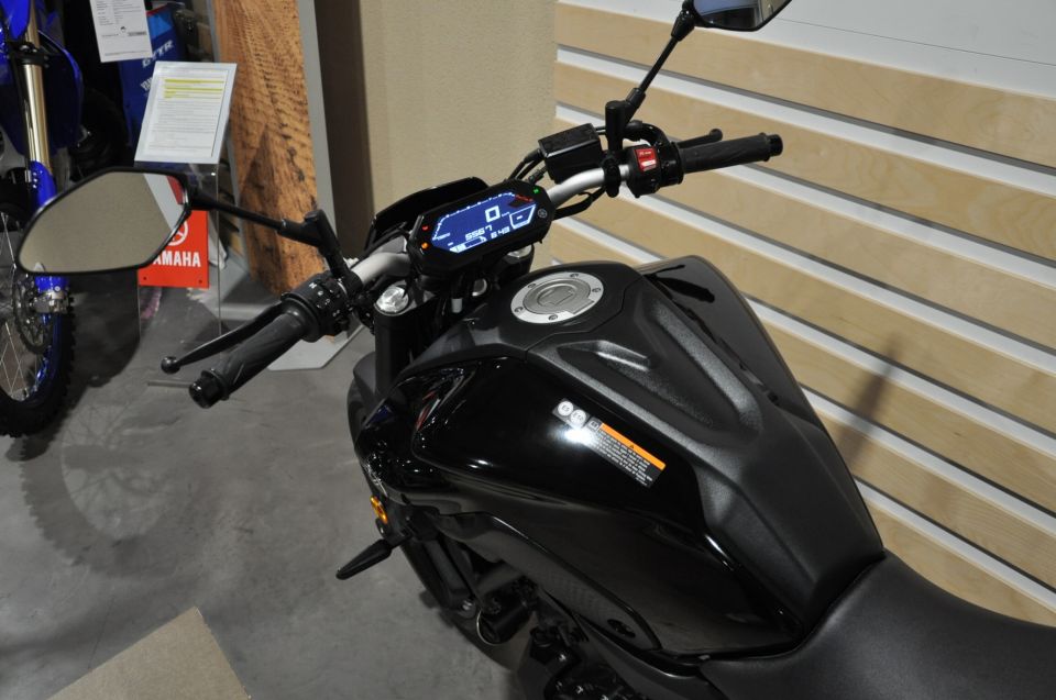 YAMAHA MT-07 (47.5CV) 14