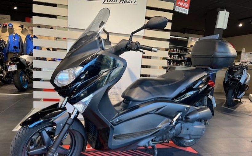 YAMAHA XMAX 125 5