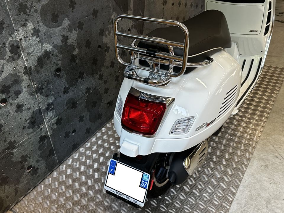 VESPA GTS 125IE SUPER 18