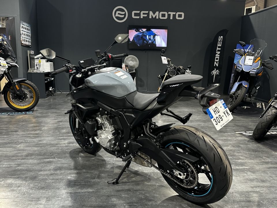 CF MOTO 675 NK 10
