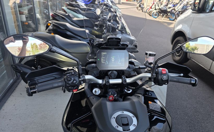 YAMAHA TRACER 9 Y-AMT 8