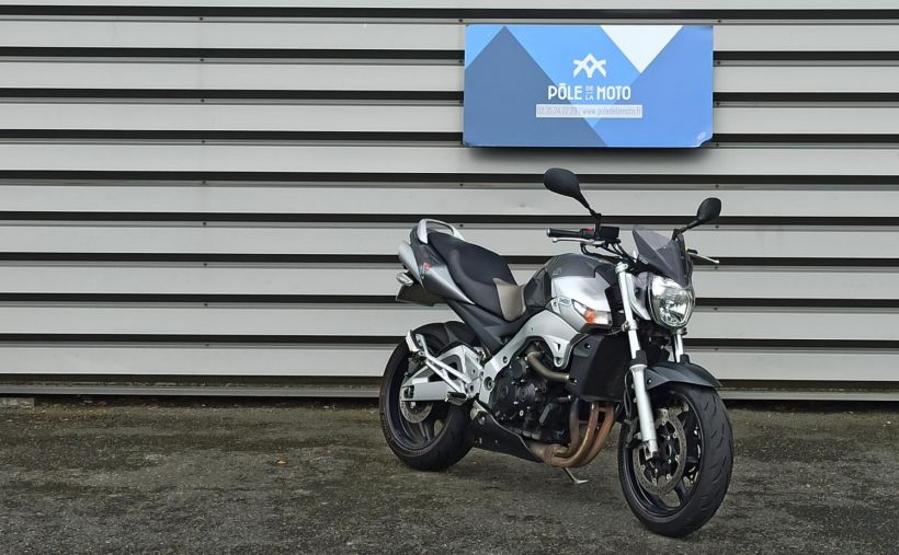 SUZUKI GSR 600 0
