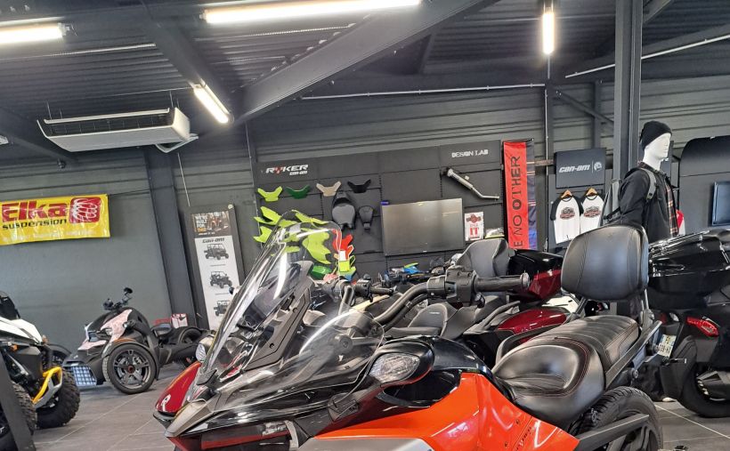 CAN-AM SPYDER F3-S 2