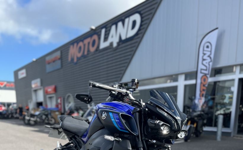 YAMAHA MT-10 1