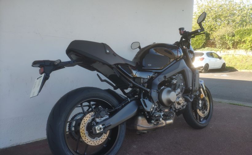 YAMAHA XSR 900 2