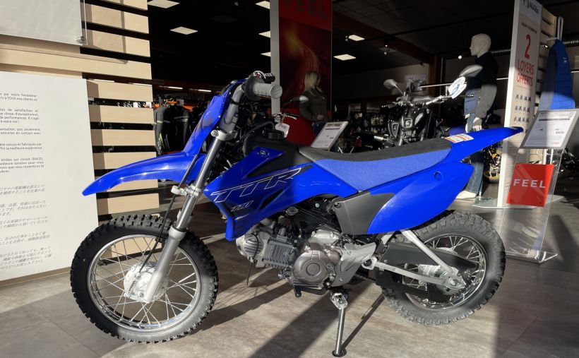 YAMAHA TT-R110E 3