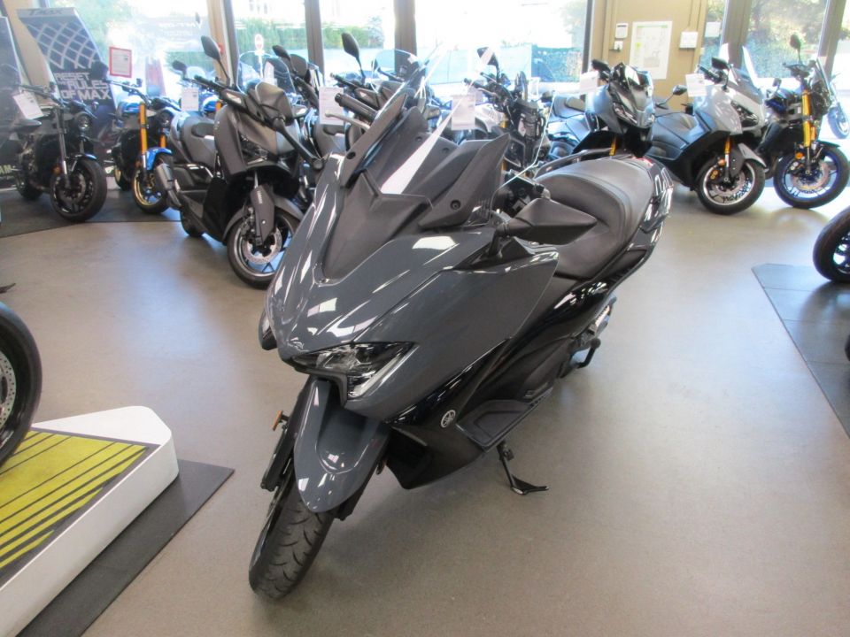 YAMAHA XP T-MAX 560 TECH MAX 1