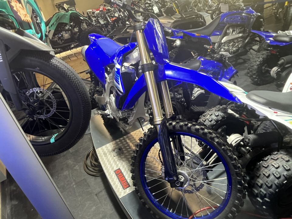 YAMAHA YZ450F 1