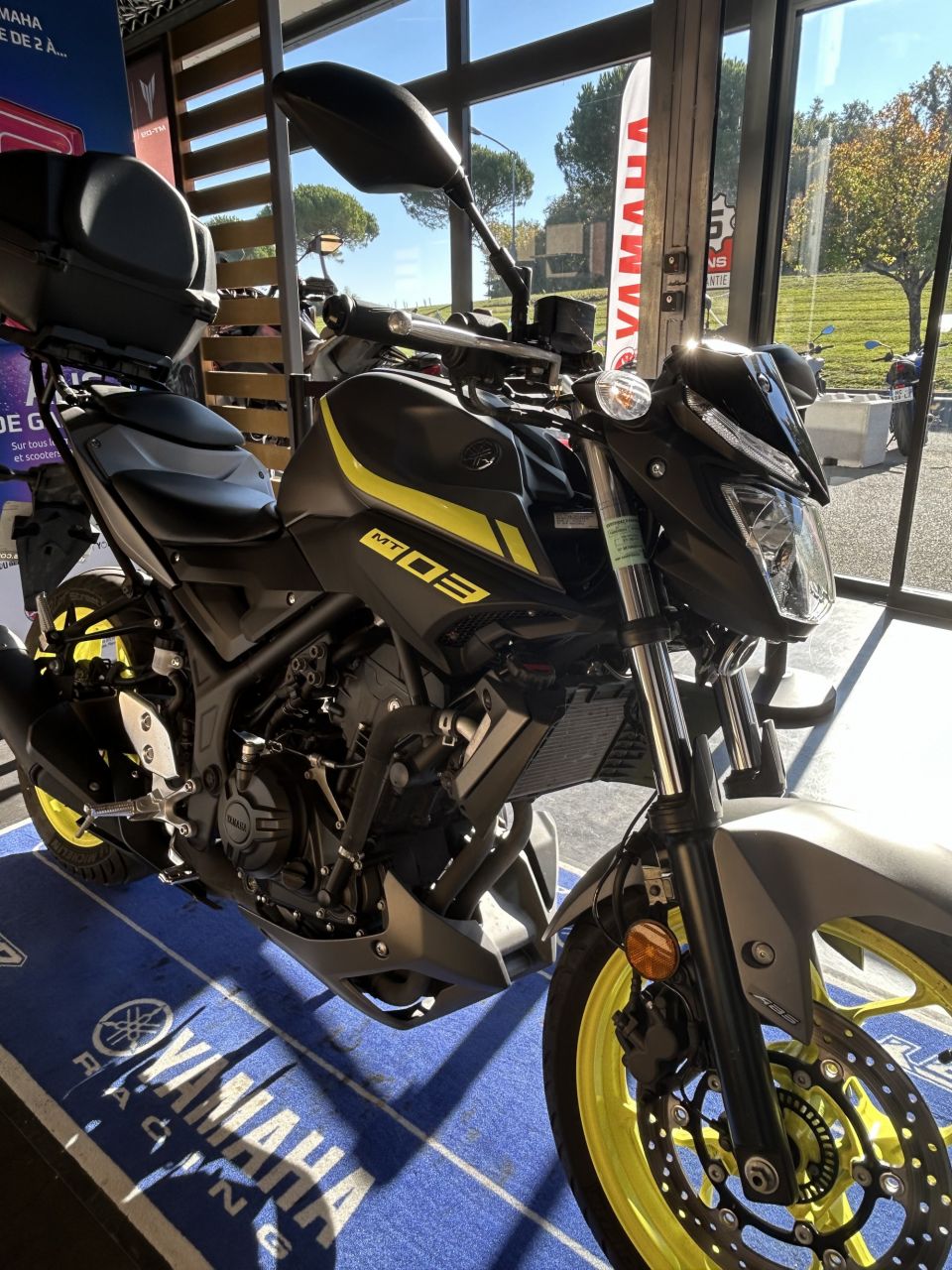 YAMAHA MT-03 1