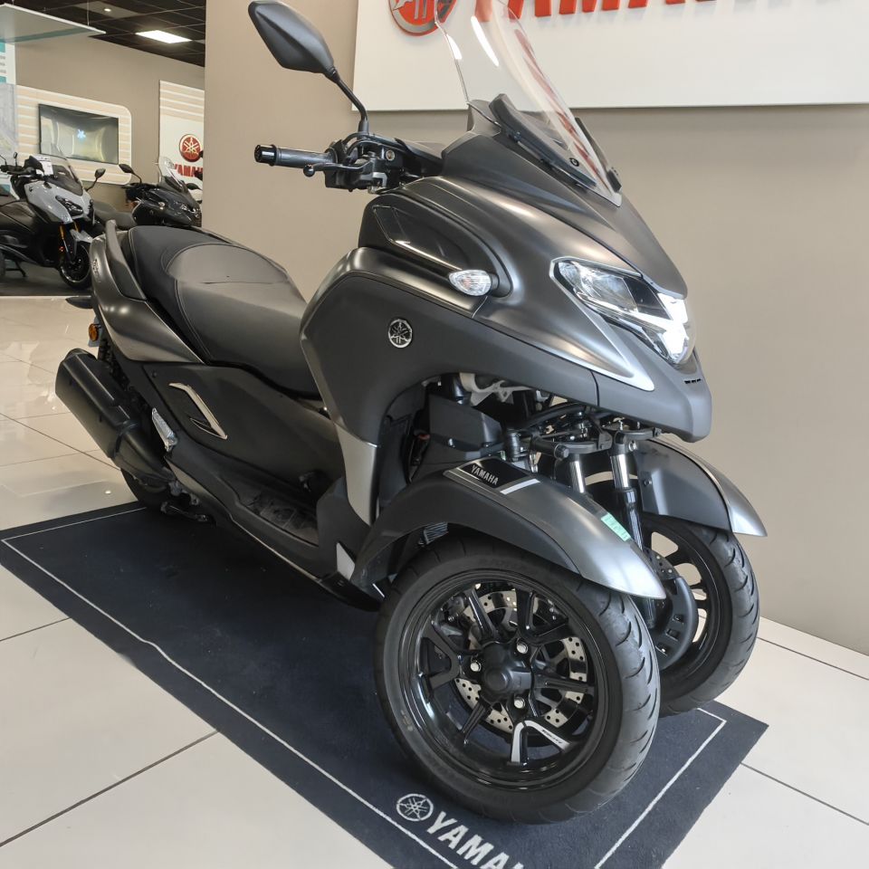 YAMAHA TRICITY 300 2