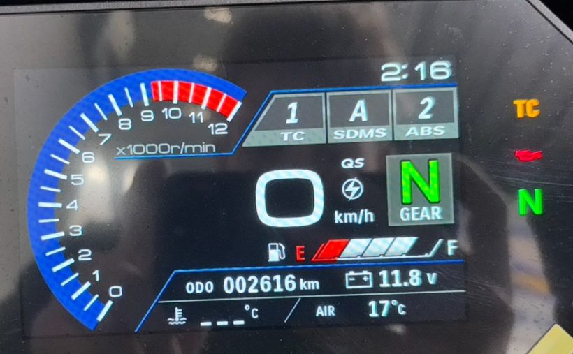 SUZUKI DL V-STROM 1050 3