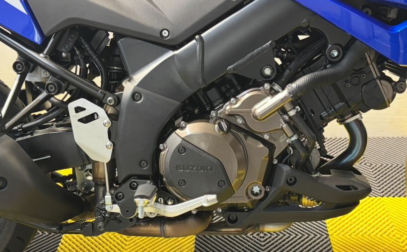 SUZUKI DL V-STROM 1050 8